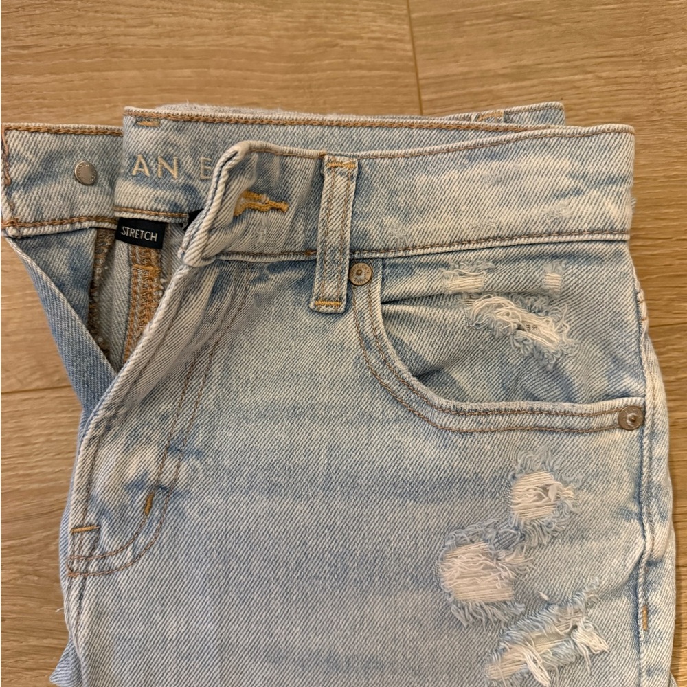 American Eagle Outfitters Light Blue High-Rise Distressed Jeans